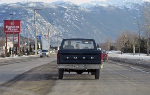 Pickup truck couple